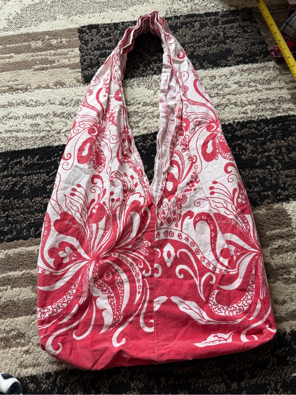 Women’s y2k hippie shoulder bag - pink & White Floral Print